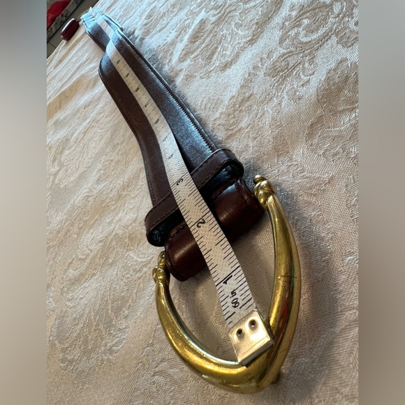 Coach ladies Belt with solid brass buckle. - Picture 9 of 12